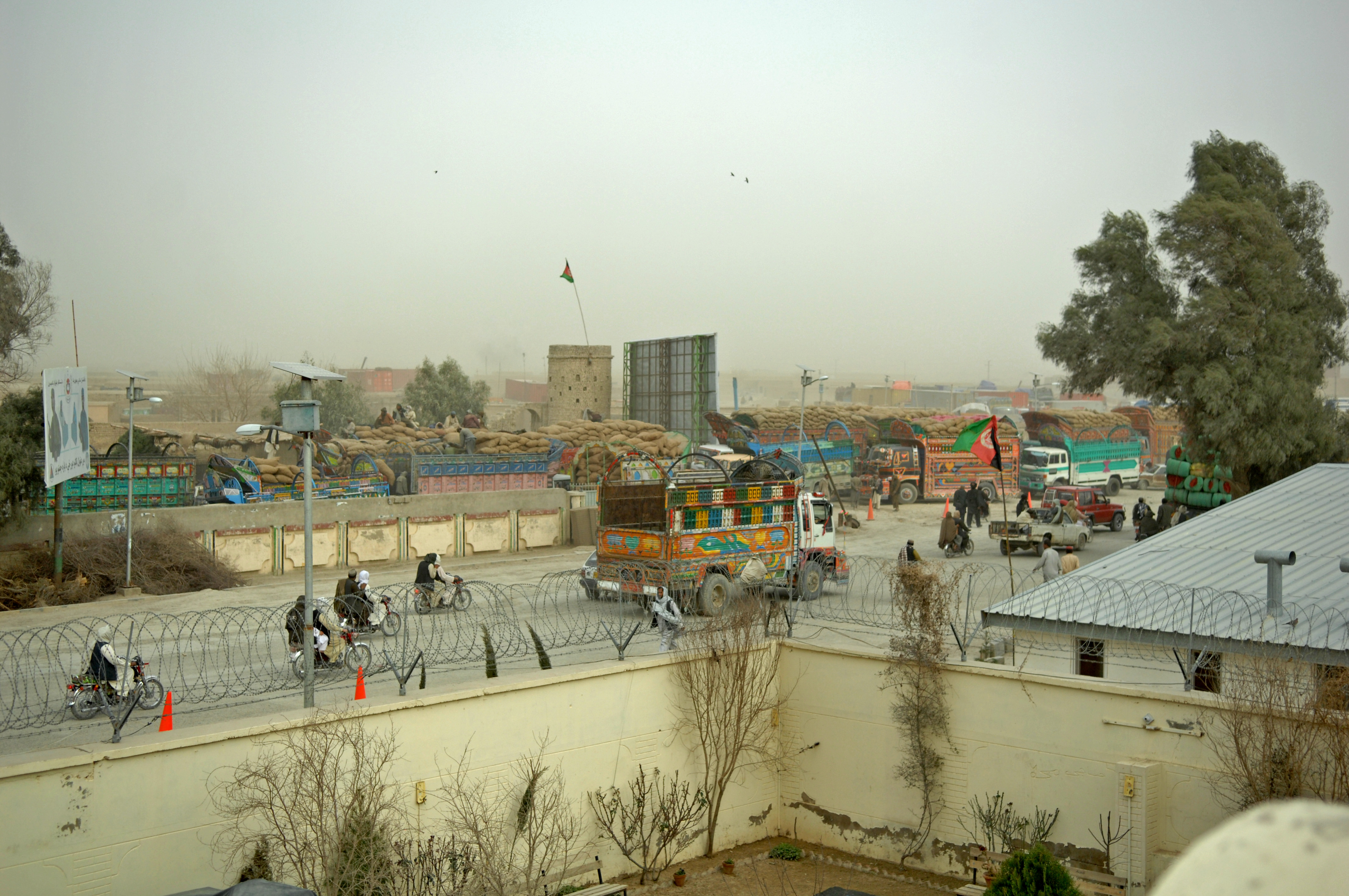 A customs yard at the Wesh–Chaman border crossing between Pakistan and Afghanistan