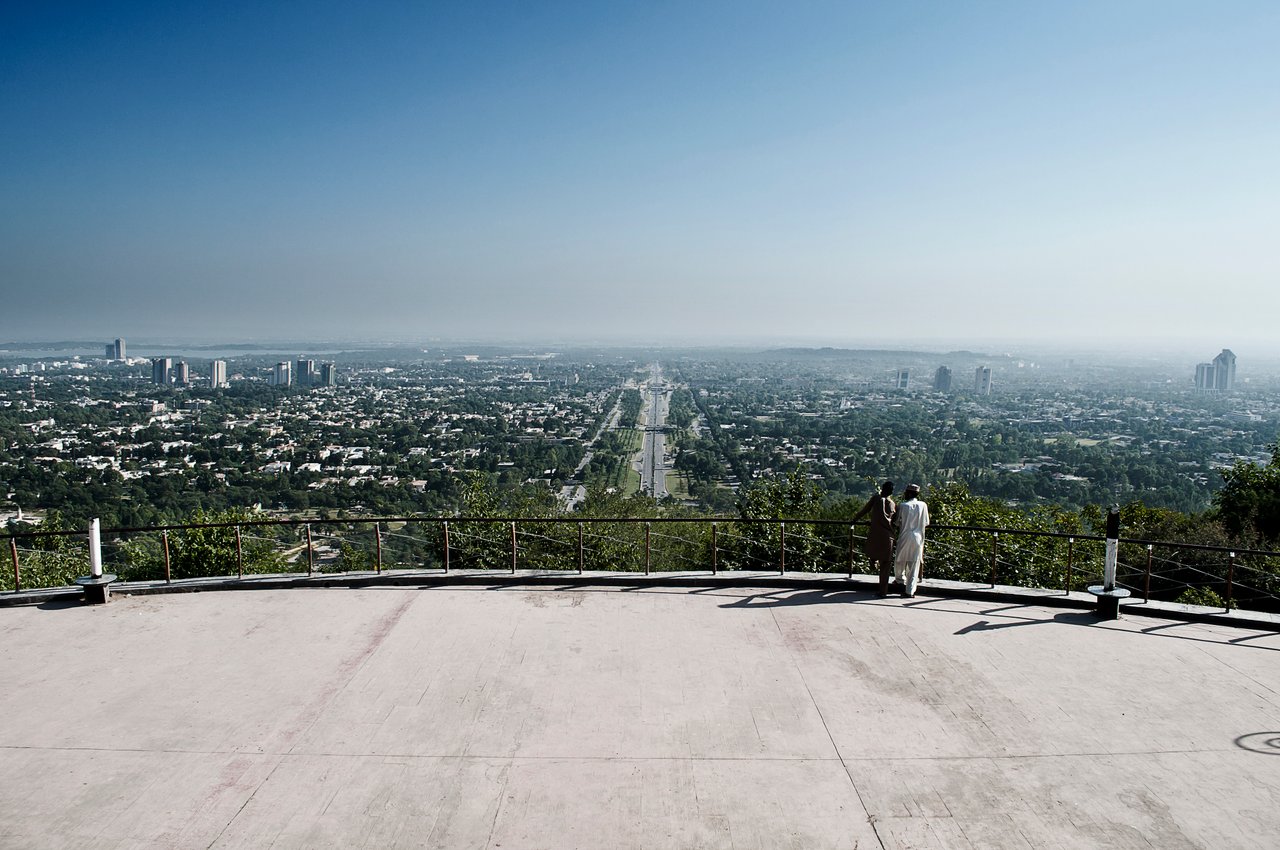 A wide view of Islamabad, Pakistan's capital, seen from the Daman-e-Koh viewpoint.