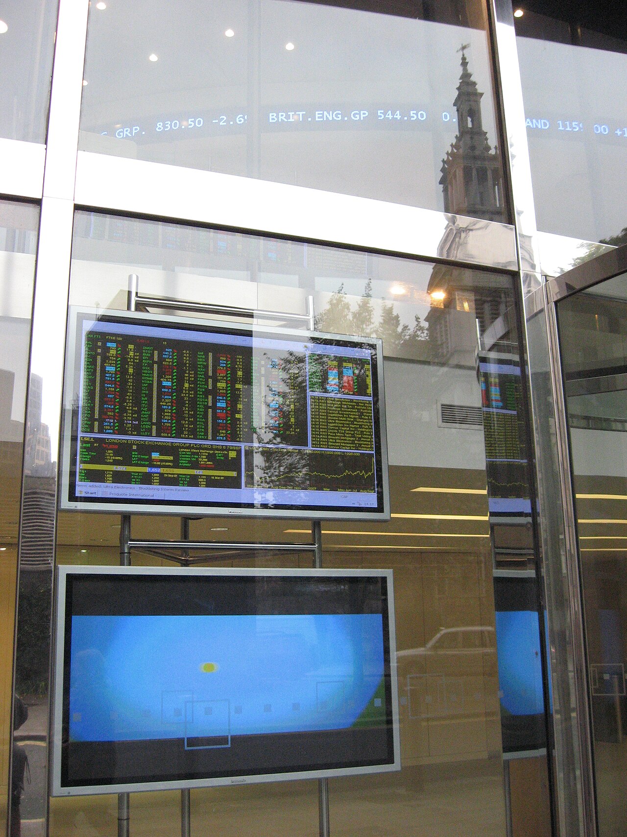 The London Stock Exchange building in Paternoster Square, London, photographed in October 2007.